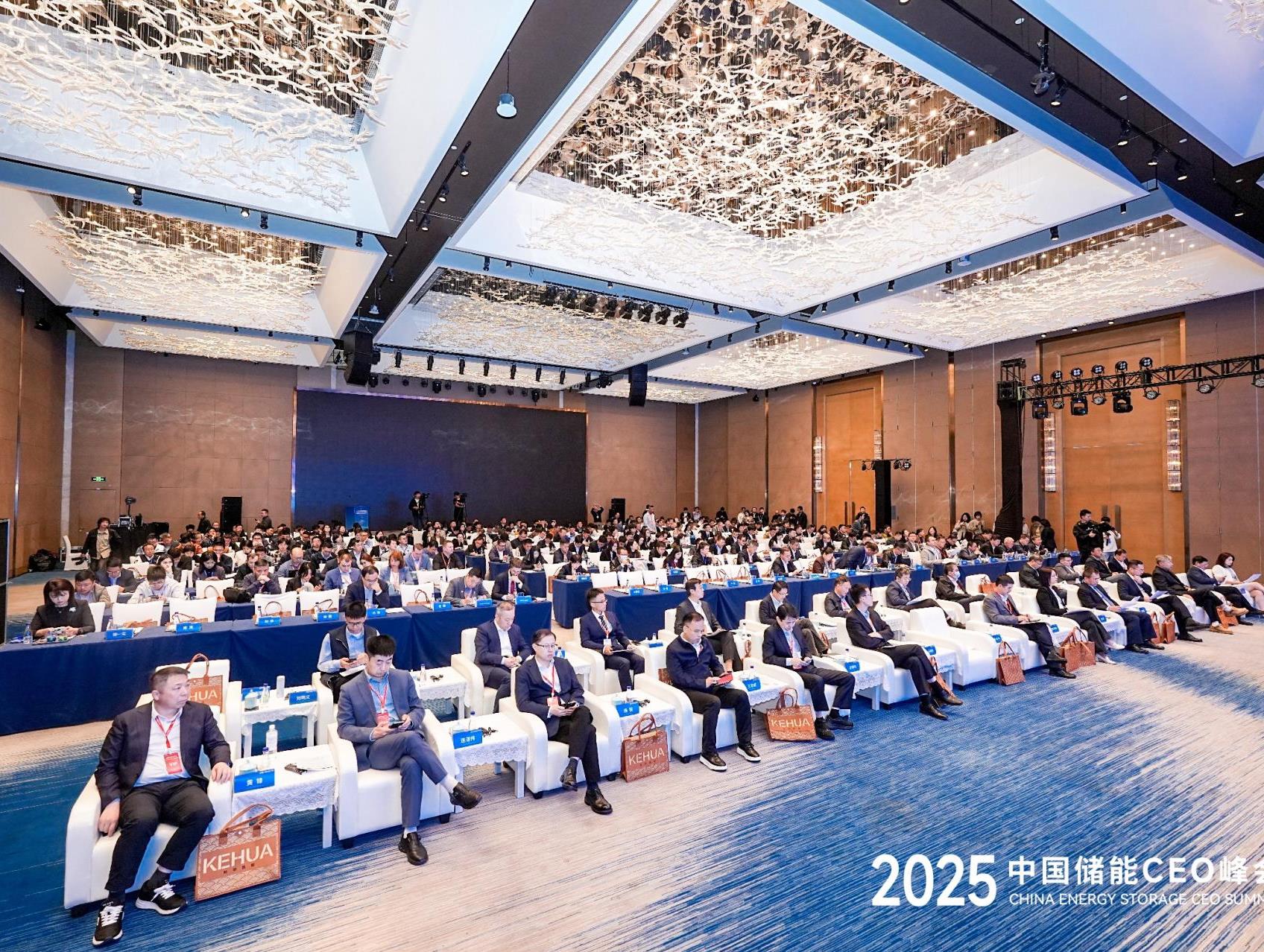 20251205104443_0211_1696x1278